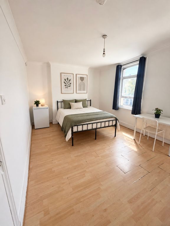 Property photo 1 of 3