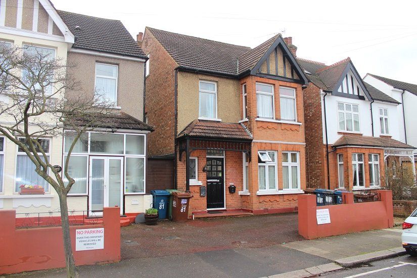 Property photo 1 of 12