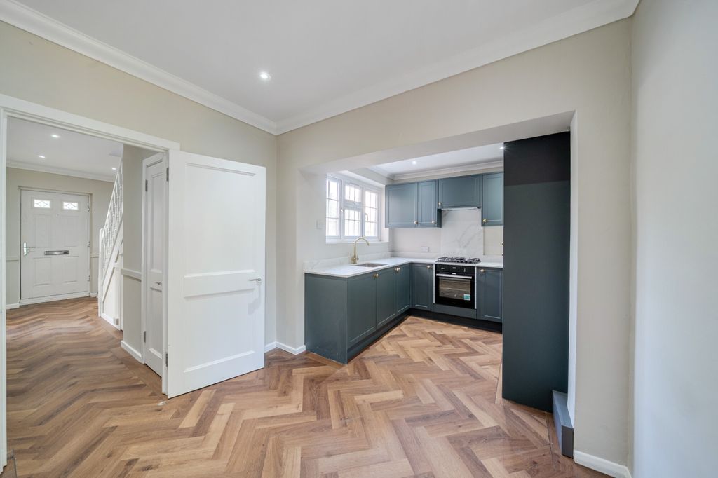 Property photo 2 of 22 1512162-4-1A05c48...