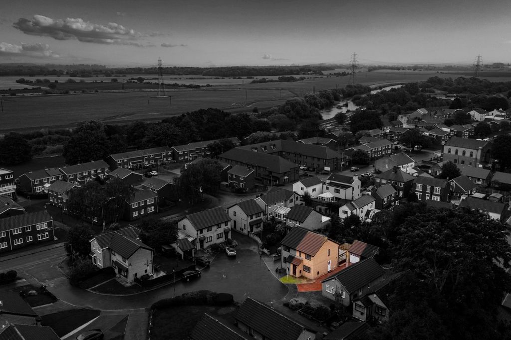 Property photo 3 of 20