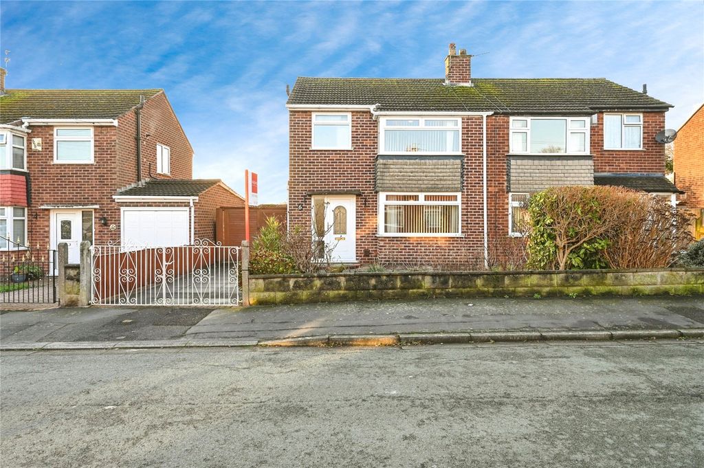 Property photo 2 of 22 Front