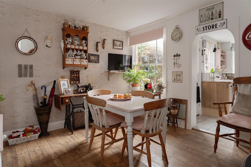 Property photo 2 of 17 5.Jpg