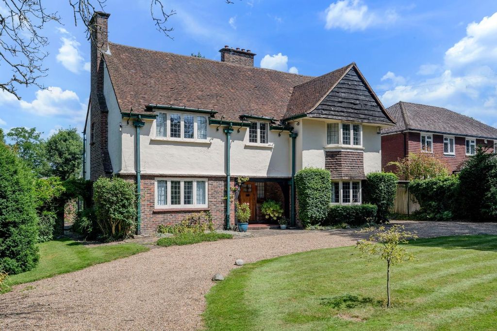 Property photo 1 of 29 The Avenue