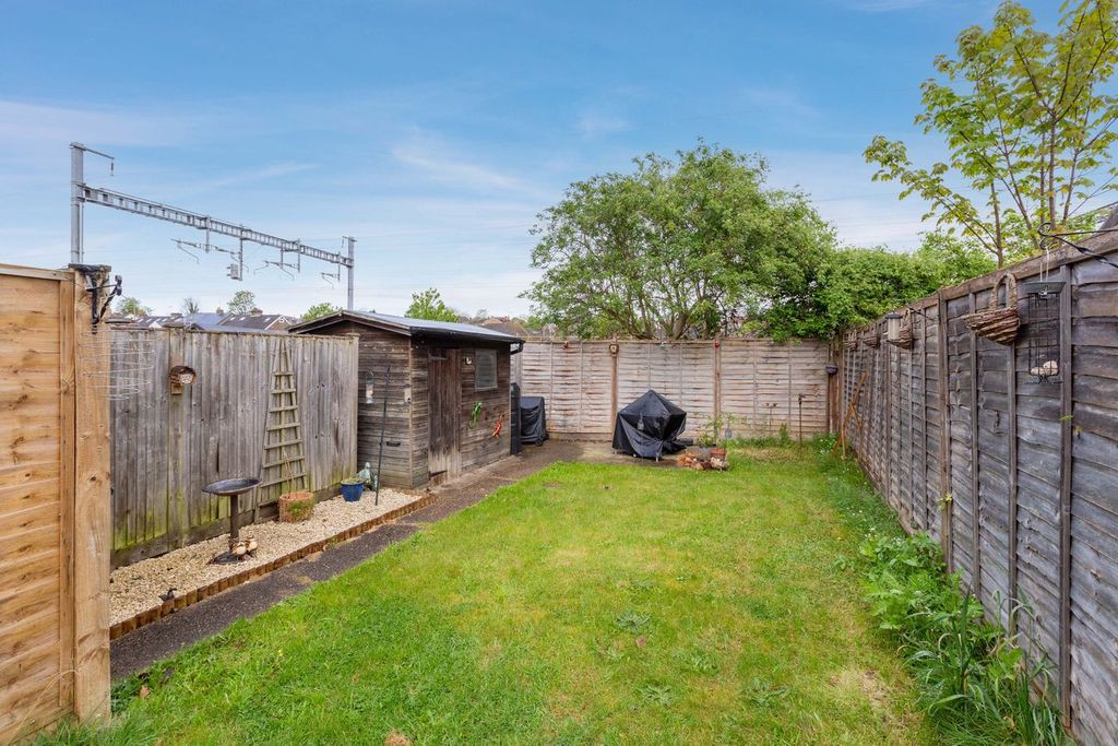 Additional image 10 of 2 bed flat for saleBrunel Road, Maidenhead SL6
