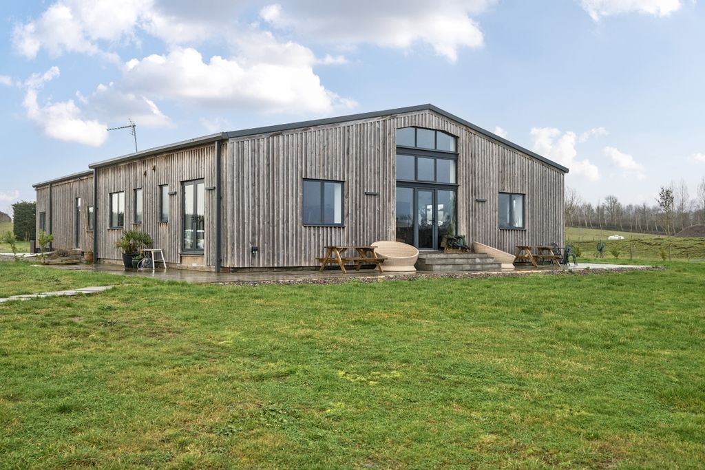 Additional image 8 of 3 bed flat to rentBristol Road, Cam, Dursley GL11