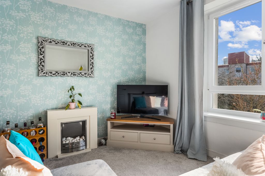 Property photo 3 of 30