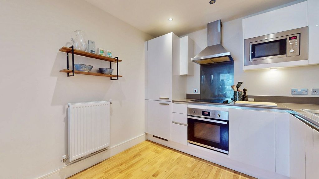 Property photo 3 of 15 Picture No. 14