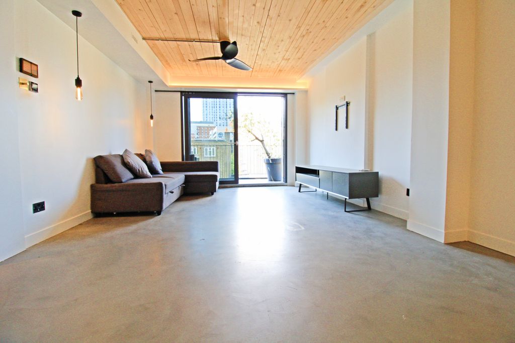 Property photo 1 of 8 Img_8878