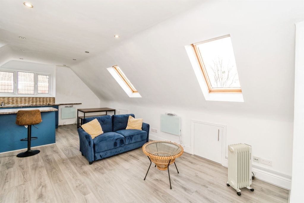 Property photo 2 of 13