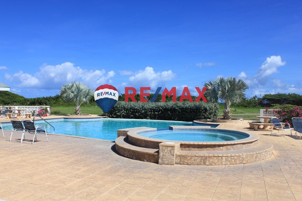Property photo 3 of 17 Pool