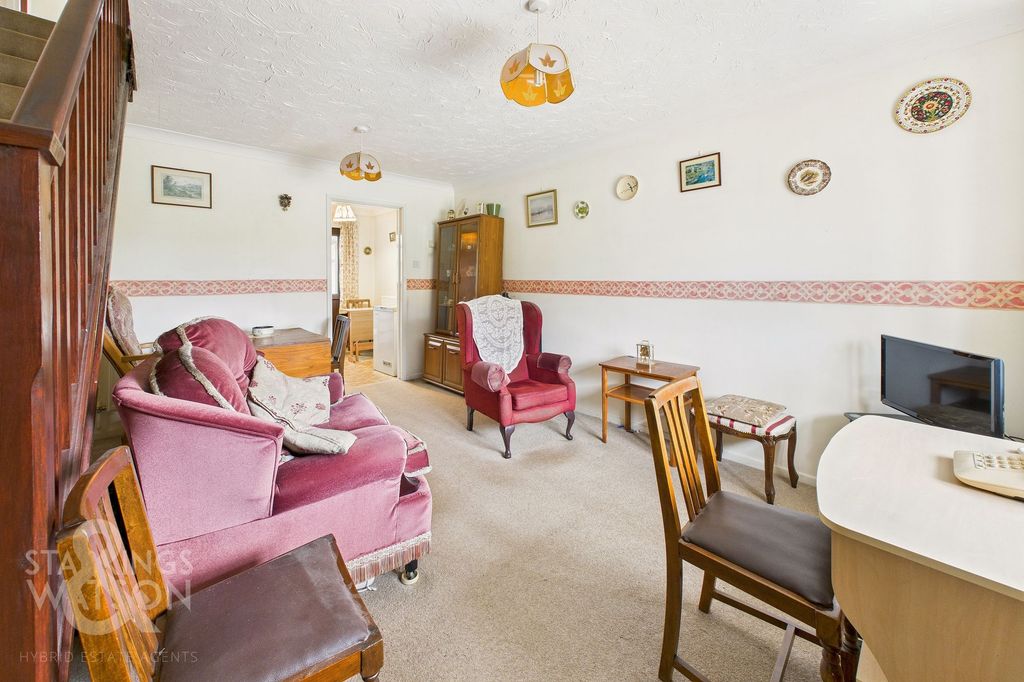 Property photo 3 of 18