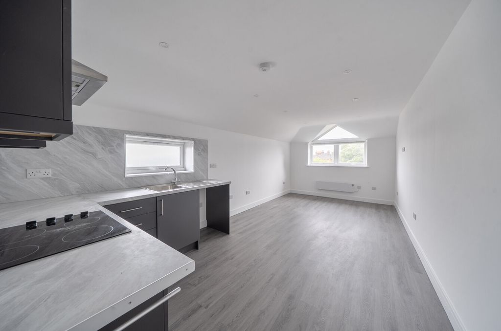 Property photo 3 of 11 1473455-9-6A29B0F...