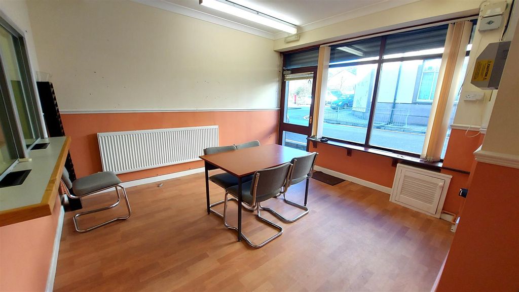 Property photo 2 of 10 20251119_112017.Jpg