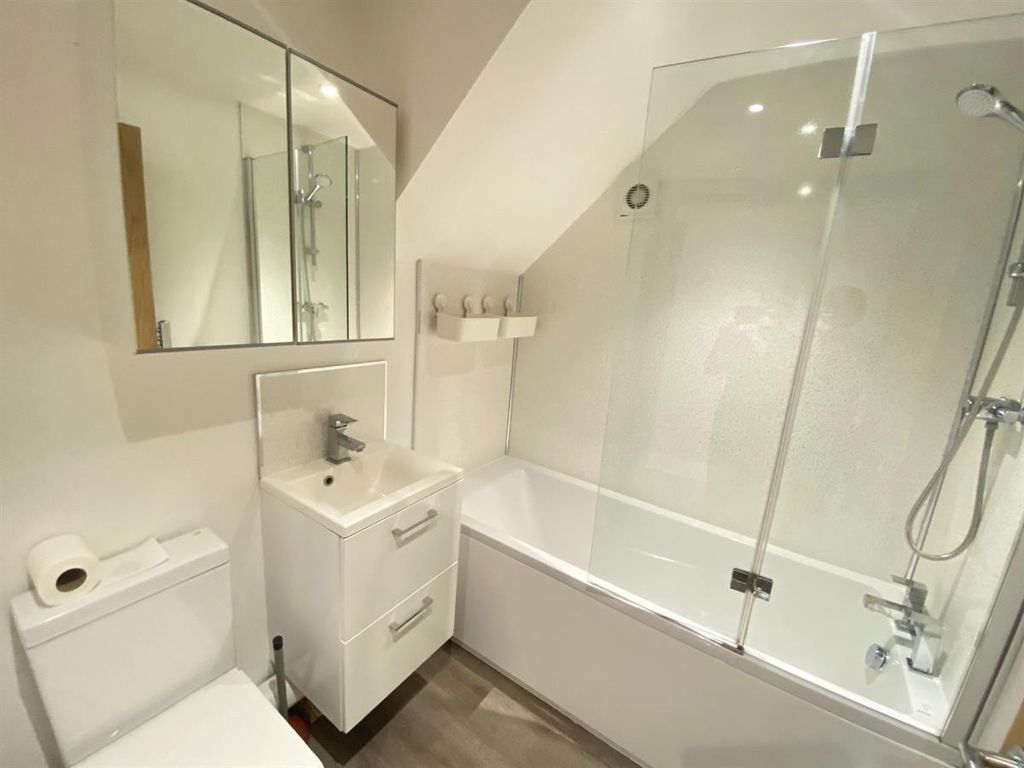 Property photo 3 of 6 2750.Jpeg