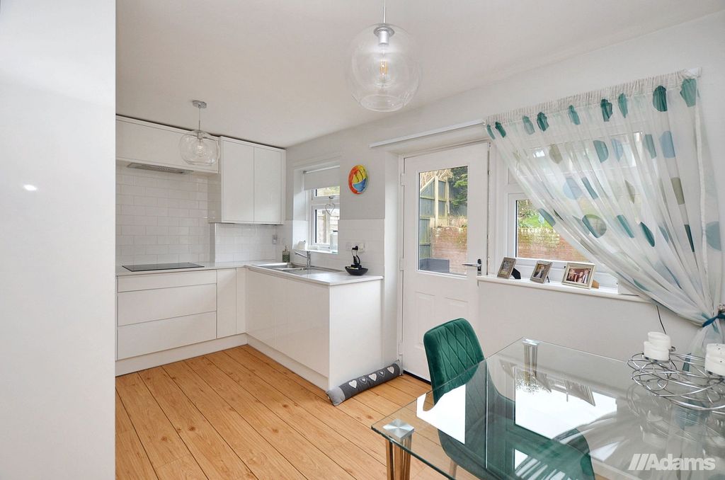 Property photo 1 of 25