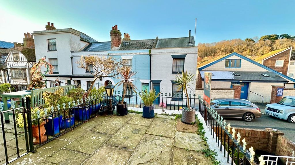 Property photo 2 of 23
