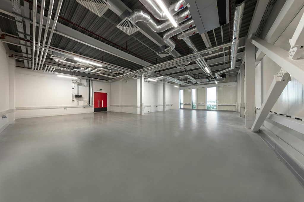 Property photo 3 of 17 5th Floor Unit.Jpg