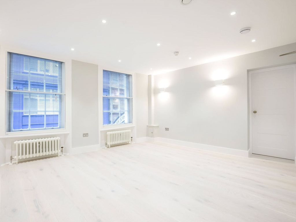 Property photo 2 of 12 Carnaby Street