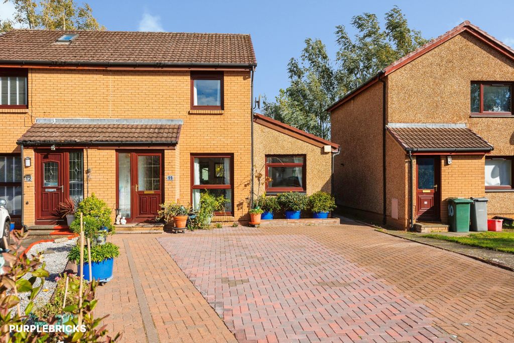 Property photo 2 of 39