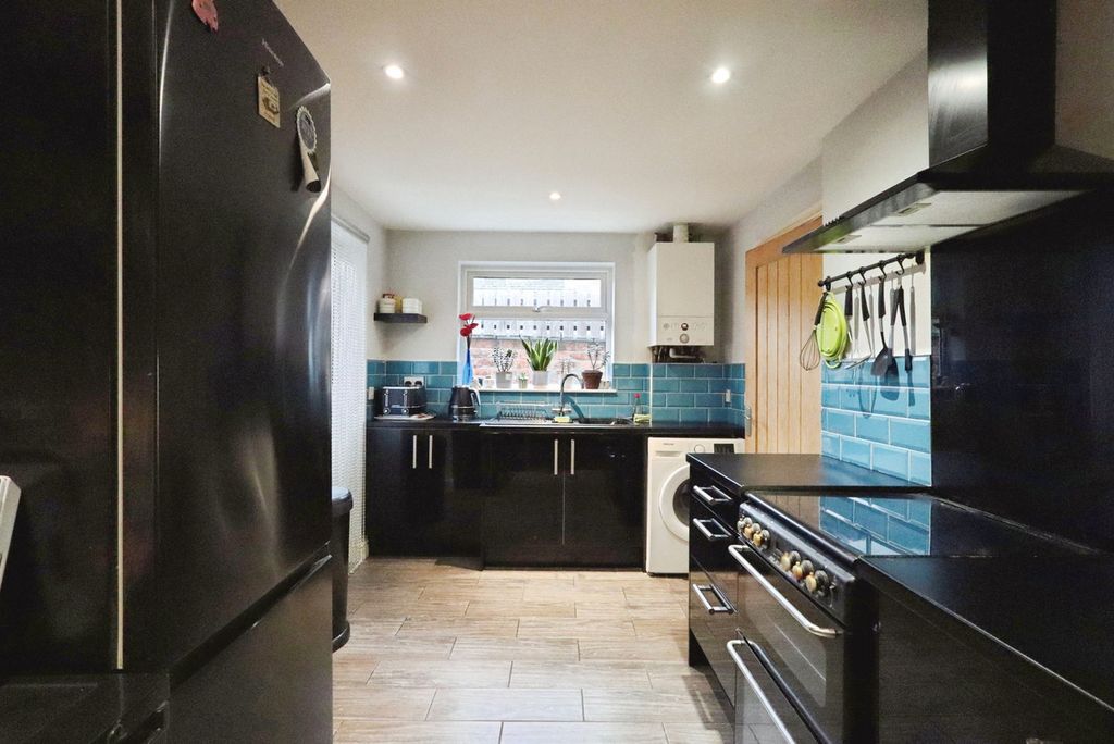 Additional image 6 of 4 bed semi-detached house for saleBranston Road, Burton-On-Trent DE14