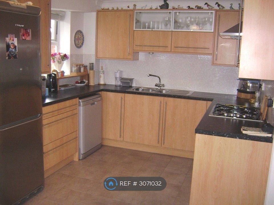 Property photo 2 of 5