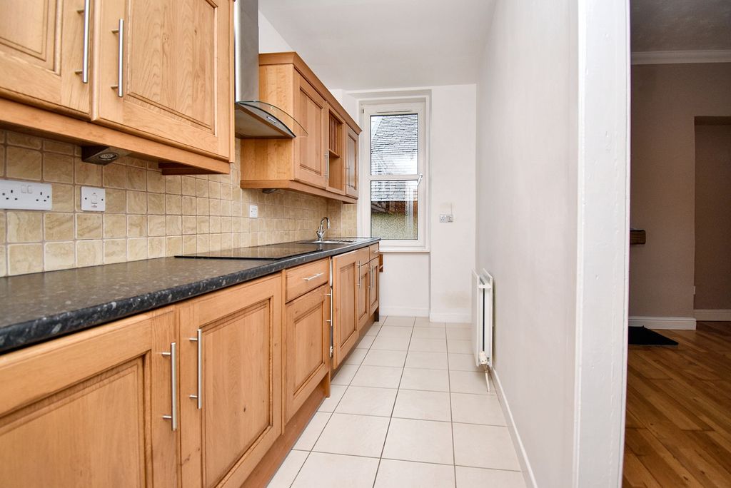 Property photo 3 of 8 Kitchen Angle 1