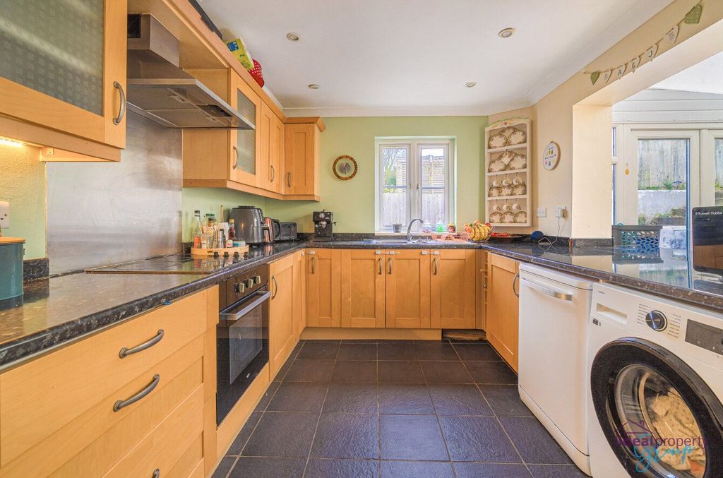 Property photo 3 of 14 Picture No. 06