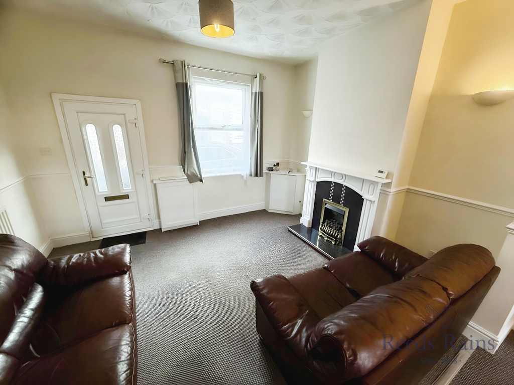 Property photo 2 of 17 Picture No. 04