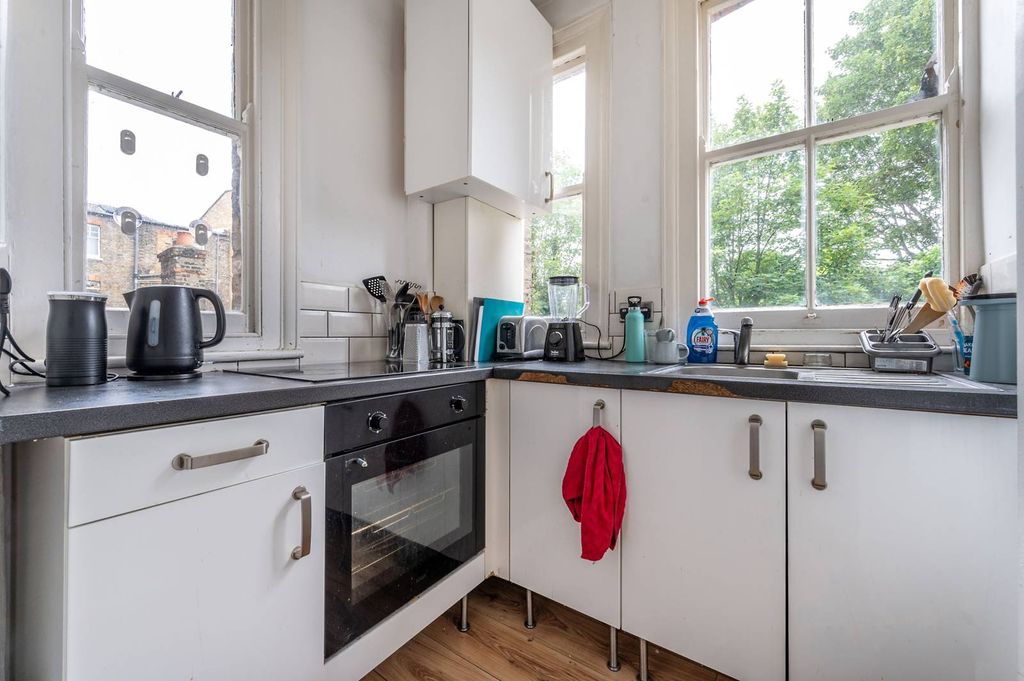 Property photo 2 of 7