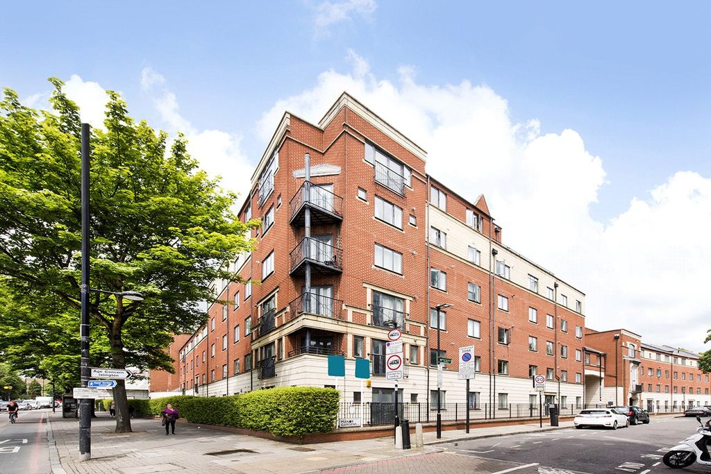 Property photo 3 of 13 Picture No. 01