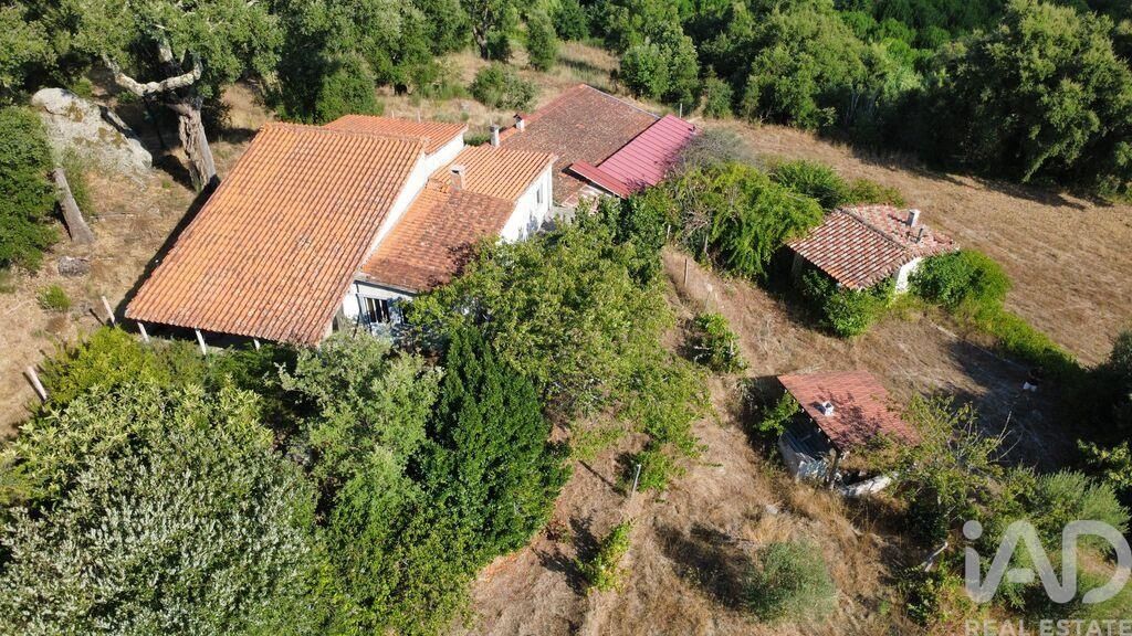 Property photo 2 of 31