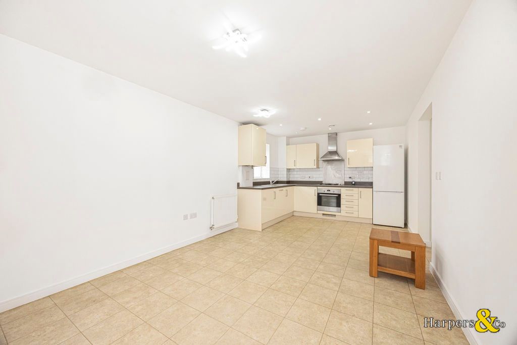Property photo 3 of 11 Photo 12