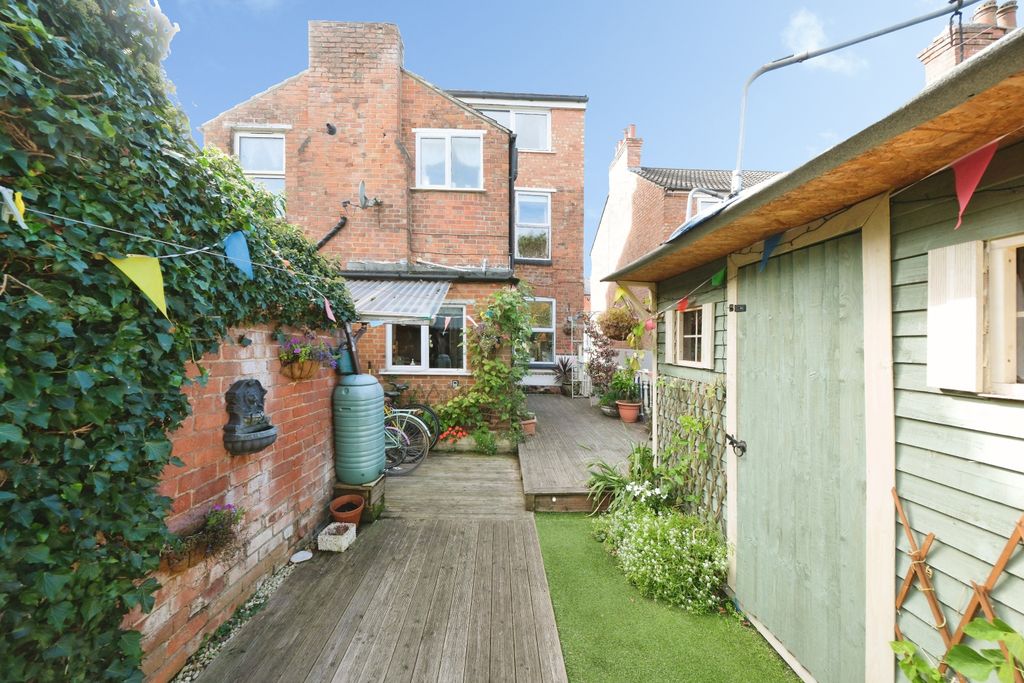Property photo 2 of 30 Img_1904