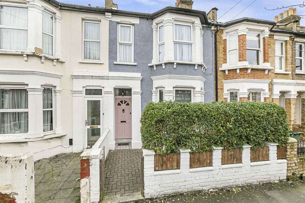 Property photo 1 of 6
