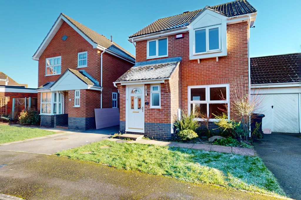 Property photo 1 of 11