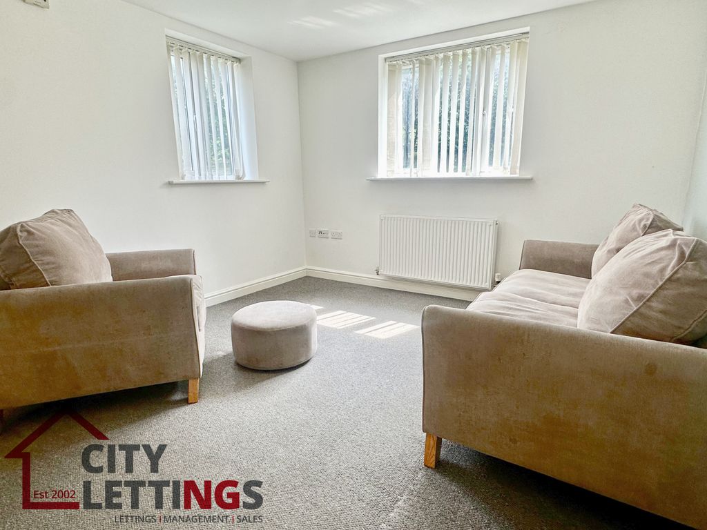 Property photo 2 of 11