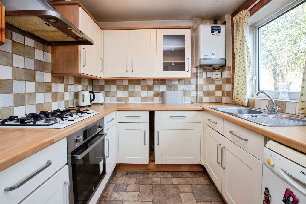 Property photo 3 of 14