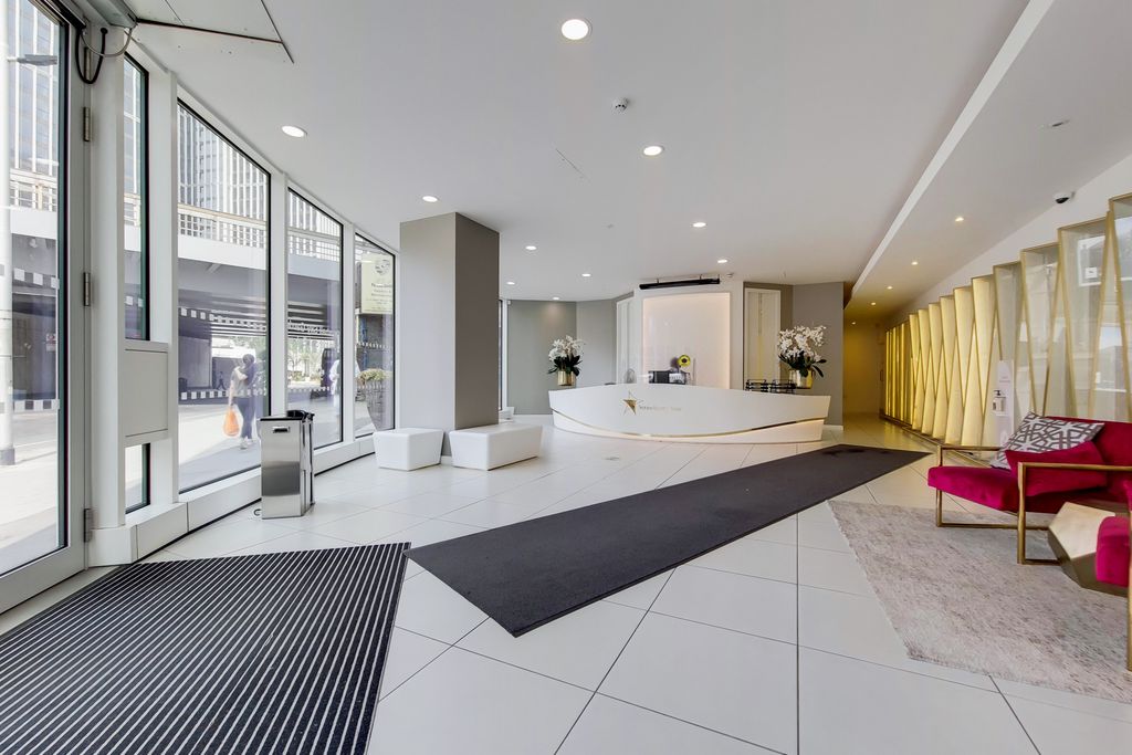Property photo 3 of 9 Commercial Reception