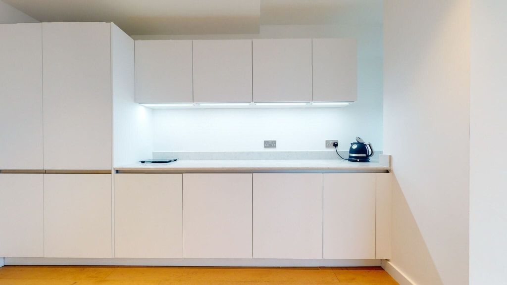Property photo 2 of 11 Kitchen