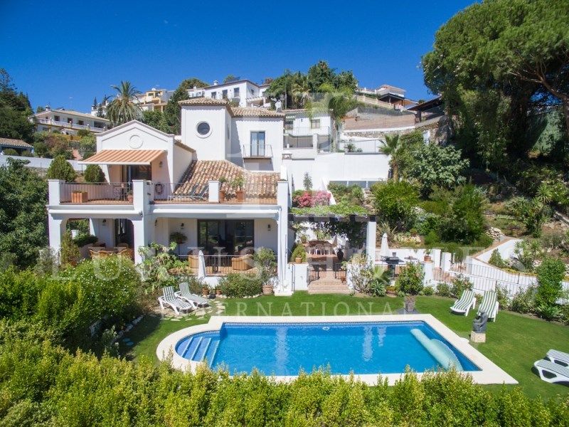 Property photo 2 of 11