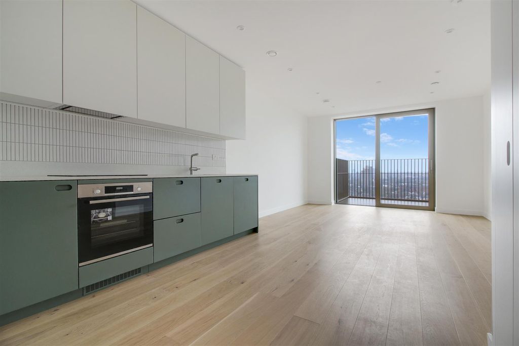 Property photo 1 of 9 Wayne &amp; Silver