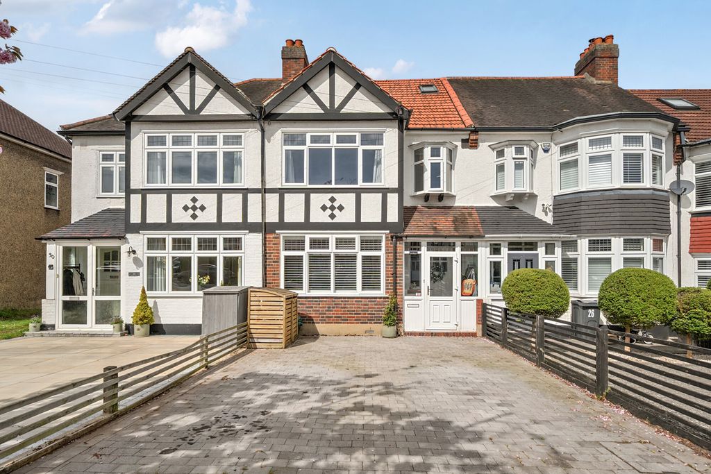 Property photo 1 of 20 External