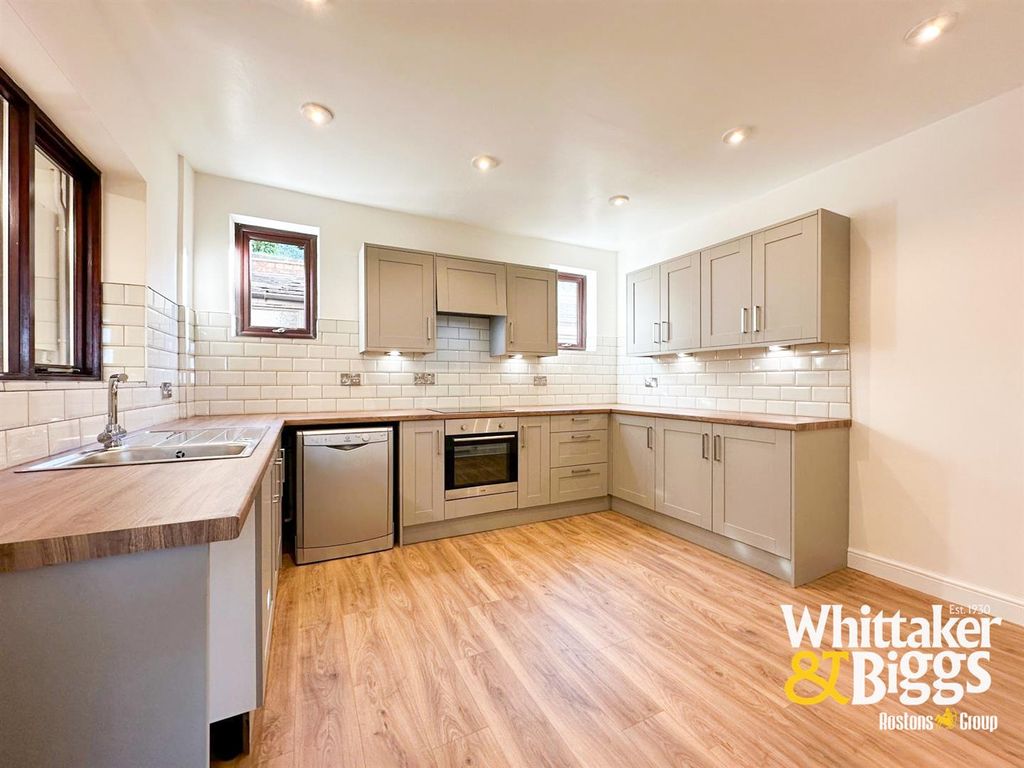 Property photo 3 of 19 F70Ad5E2-Cbb0-4118-9642-9178d88Edab6.Jpg