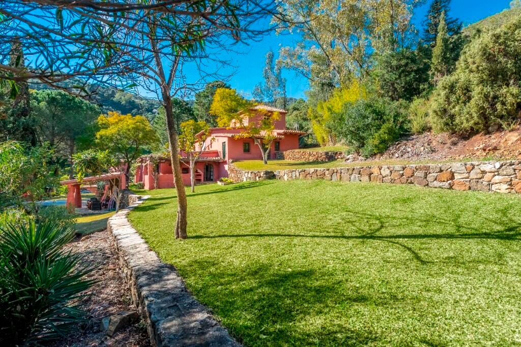 Property photo 2 of 3