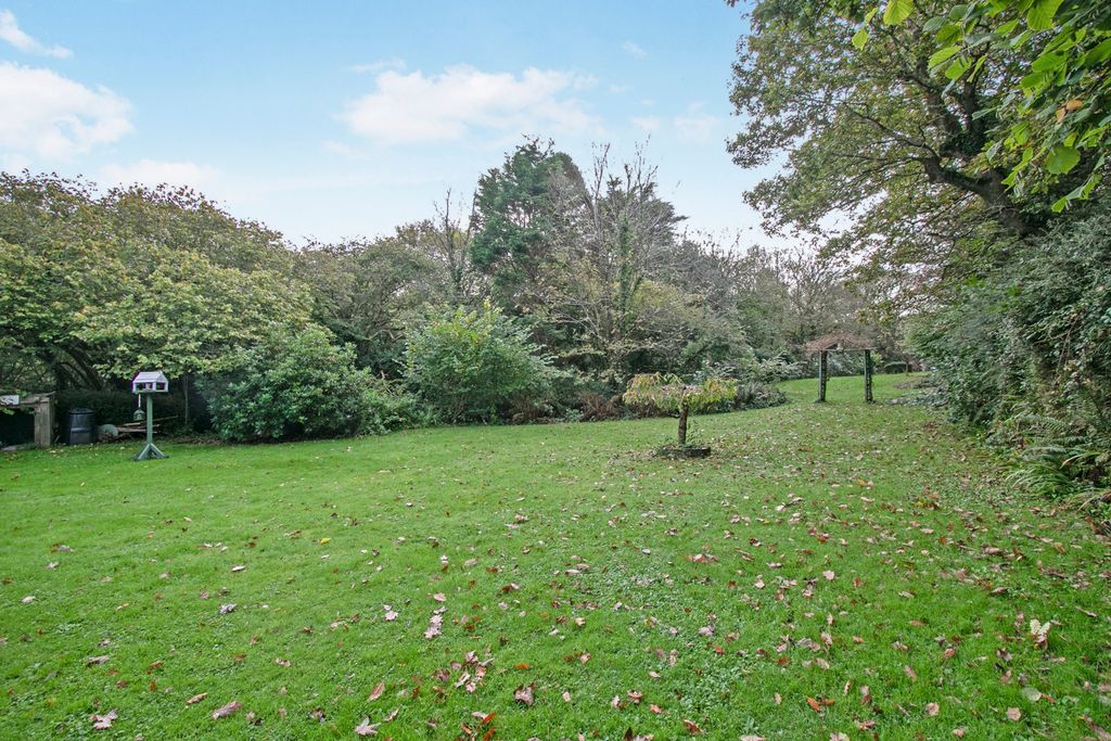 Property photo 3 of 17 Photo