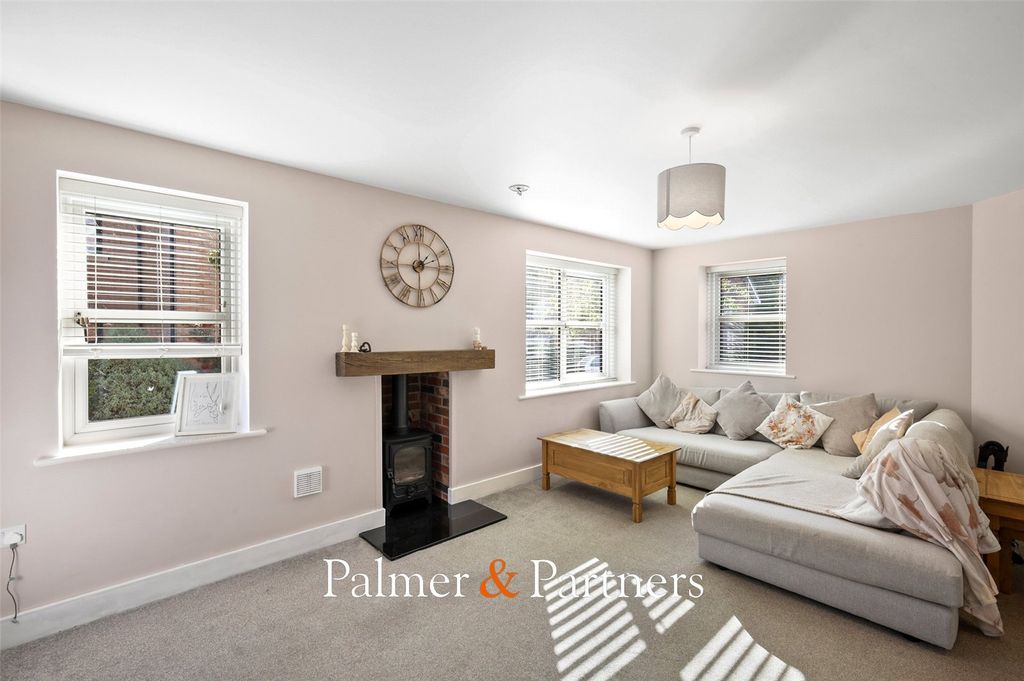 Property photo 2 of 29 Picture No. 02