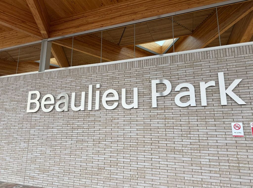 Property photo 2 of 19