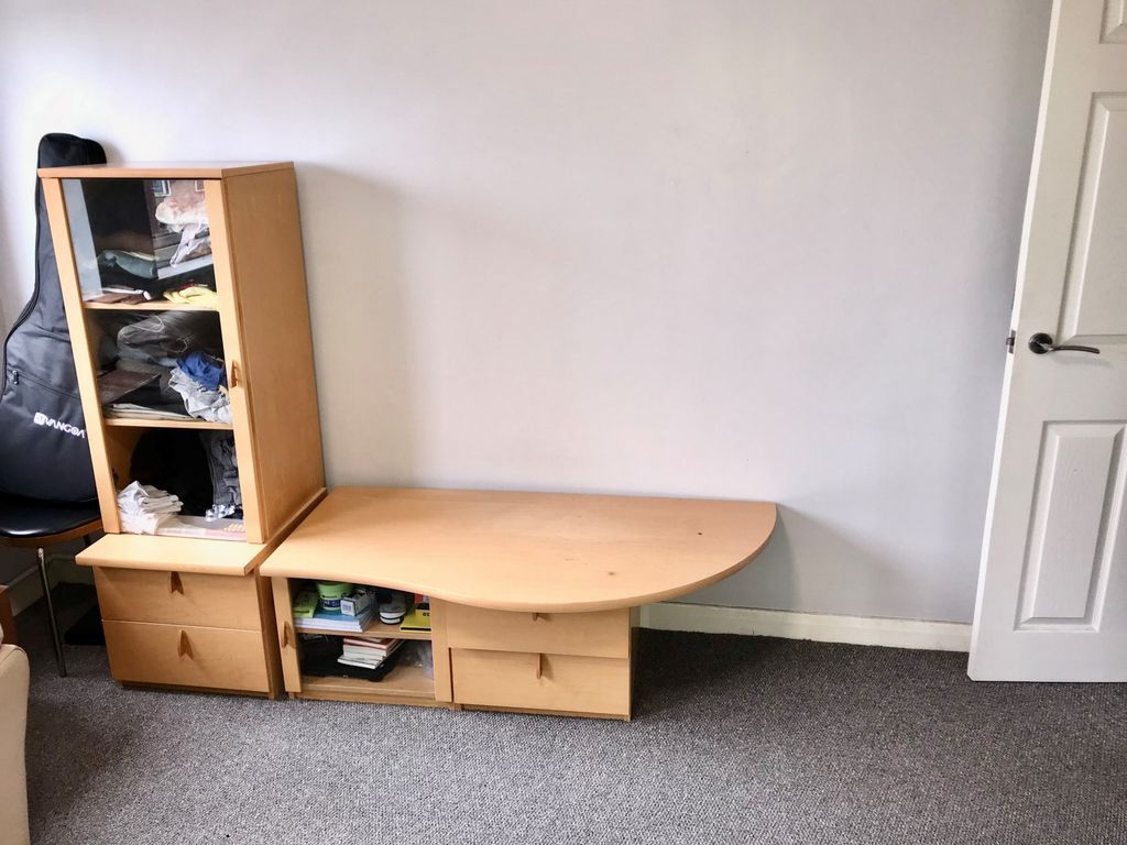 Property photo 3 of 6 Photo 6