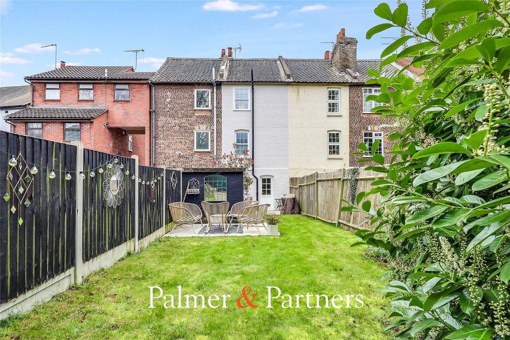 Property photo 1 of 18 Picture No. 02