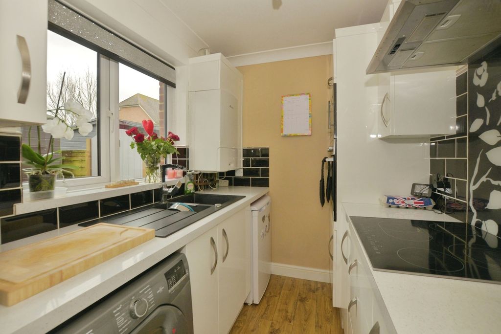 Property photo 3 of 12 Pbox-Img.Jpg